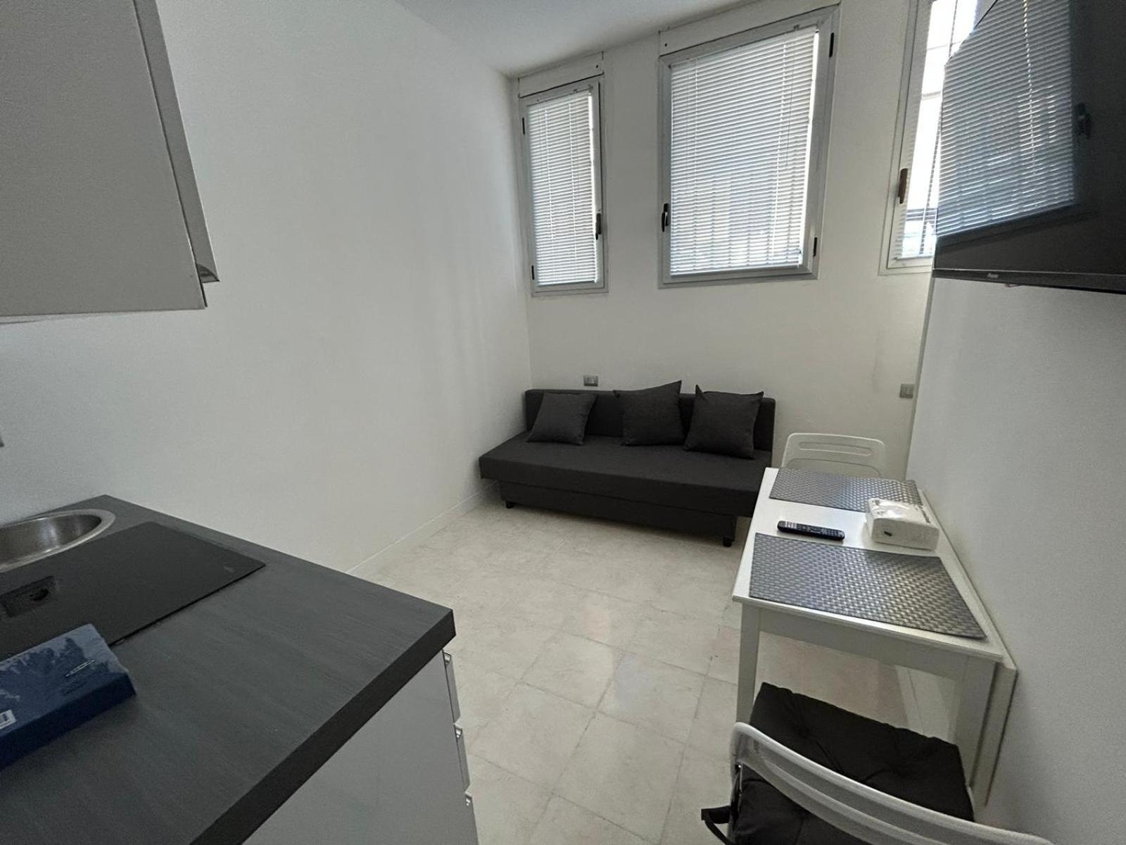Elegant Studio Milán Exteriér fotografie